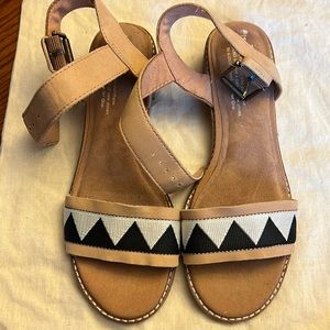 TOMS Sandals size 7.5